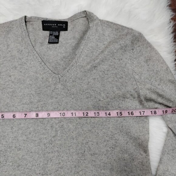 August Silk Cashmere Blend Long Sleeve V-Neck Preppy Knit Sweater Gray Medium - Picture 6 of 8